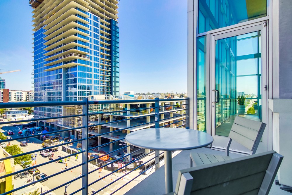 Virtual tour photo 32 of 48 for 527 Tenth Avenue Unit 707
