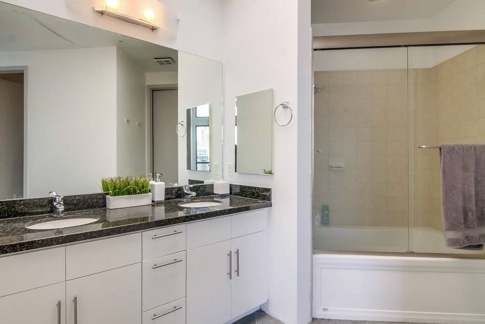 Virtual tour photo 40 of 48 for 527 Tenth Avenue Unit 707