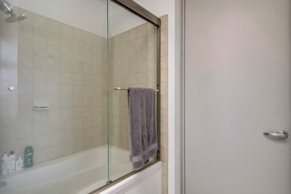 Virtual tour photo 41 of 48 for 527 Tenth Avenue Unit 707