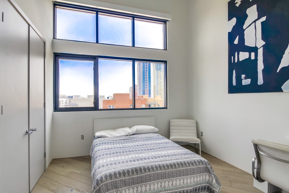 Virtual tour photo 42 of 48 for 527 Tenth Avenue Unit 707