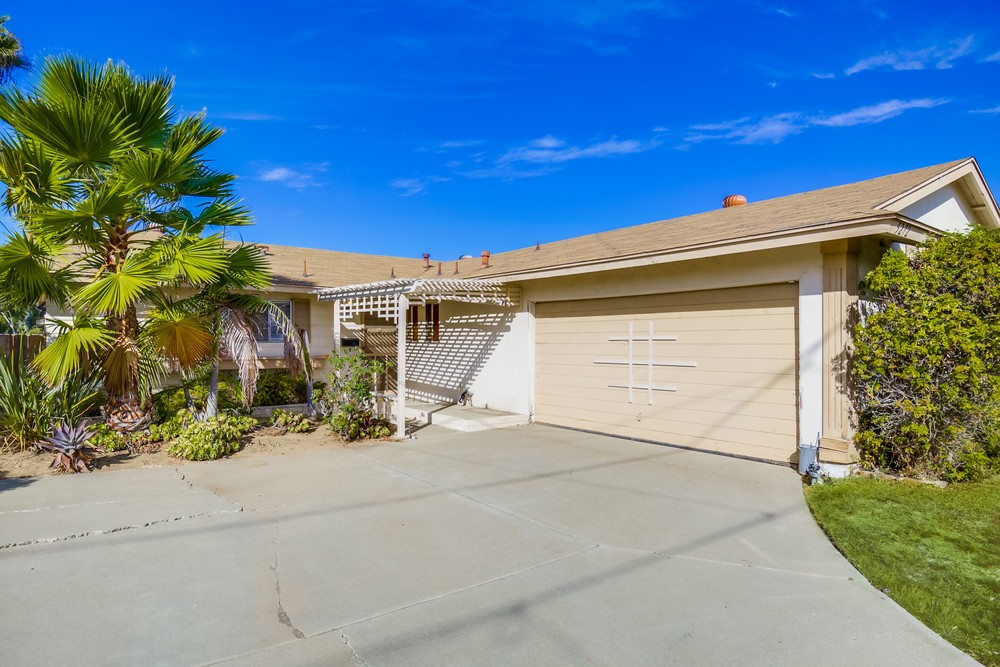 Virtual tour photo 3 of 44 for 5272 Gaylord Pl