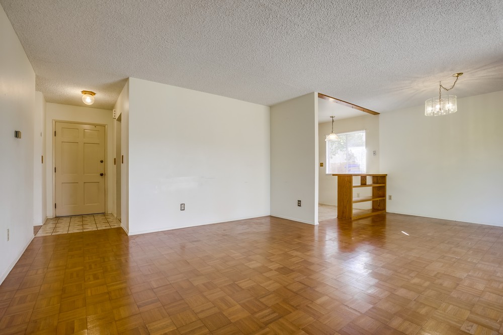 Virtual tour photo 9 of 44 for 5272 Gaylord Pl