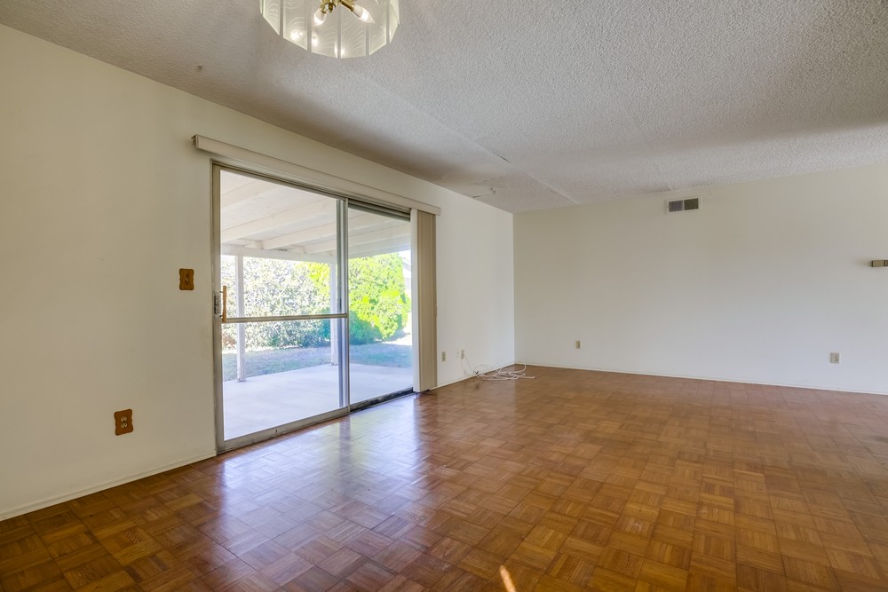 Virtual tour photo 12 of 44 for 5272 Gaylord Pl