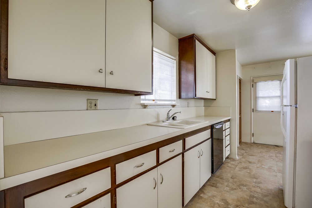 Virtual tour photo 17 of 44 for 5272 Gaylord Pl