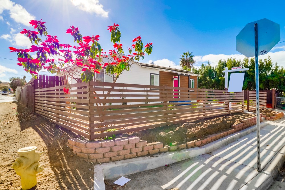 Virtual tour photo 3 of 27 for 5285 Groveland Drive
