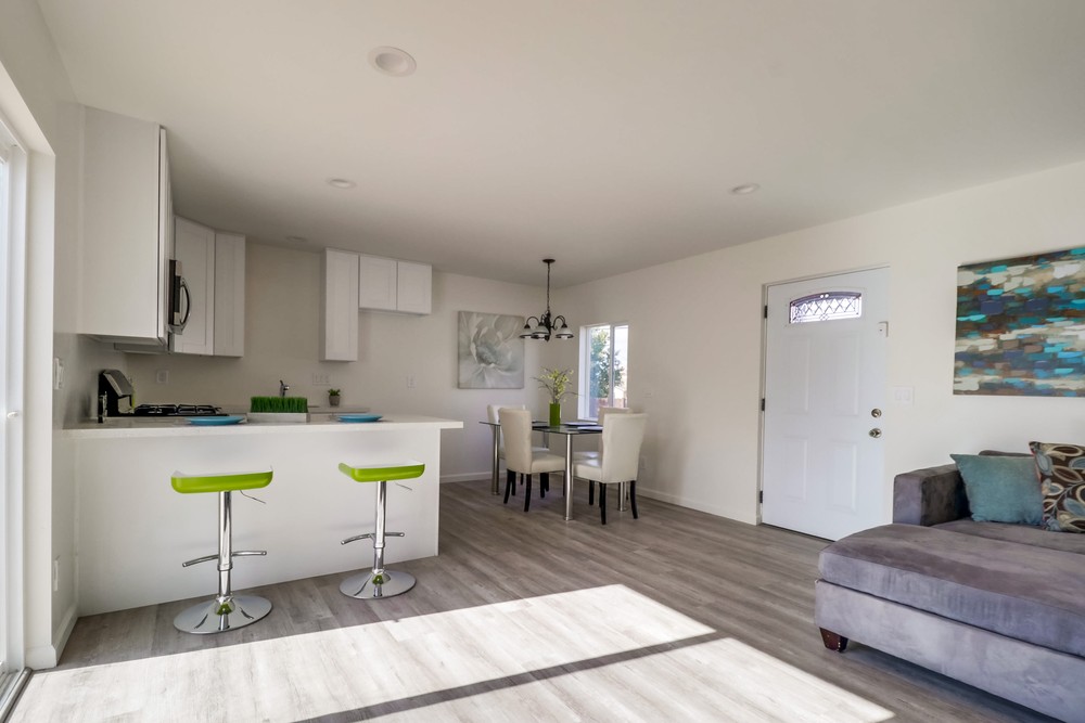 Virtual tour photo 8 of 27 for 5285 Groveland Drive