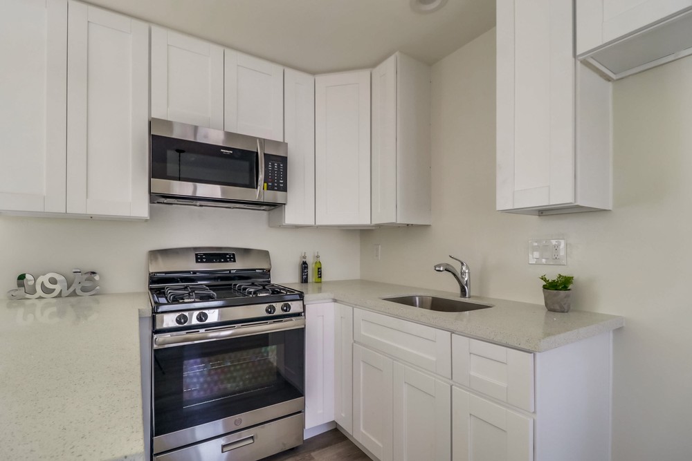 Virtual tour photo 13 of 27 for 5285 Groveland Drive