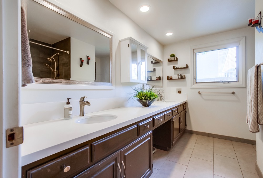 Virtual tour photo 52 of 71 for 5290 Middleton Rd
