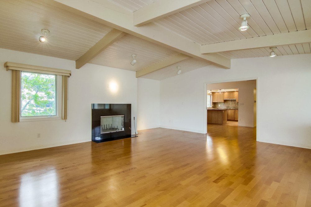 Virtual tour photo 17 of 63 for 5290 Prosperity Ln