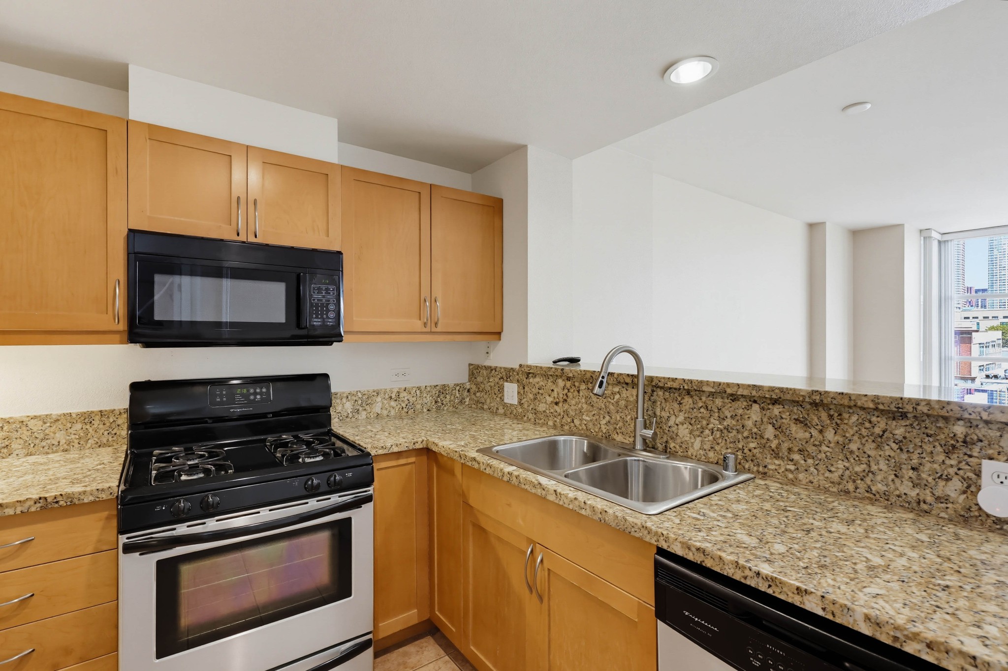 Virtual tour photo 11 of 71 for 530 K St