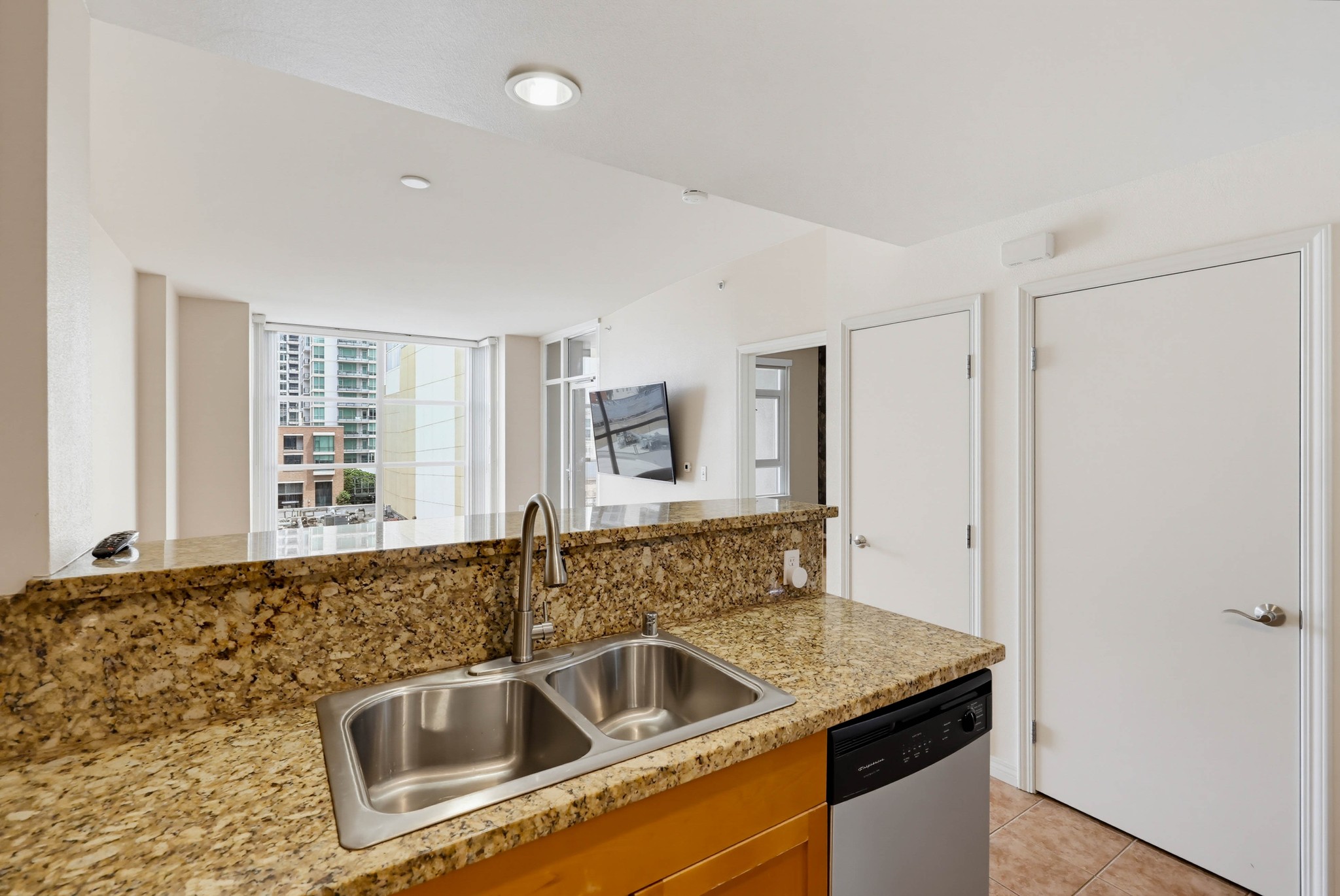 Virtual tour photo 17 of 71 for 530 K St