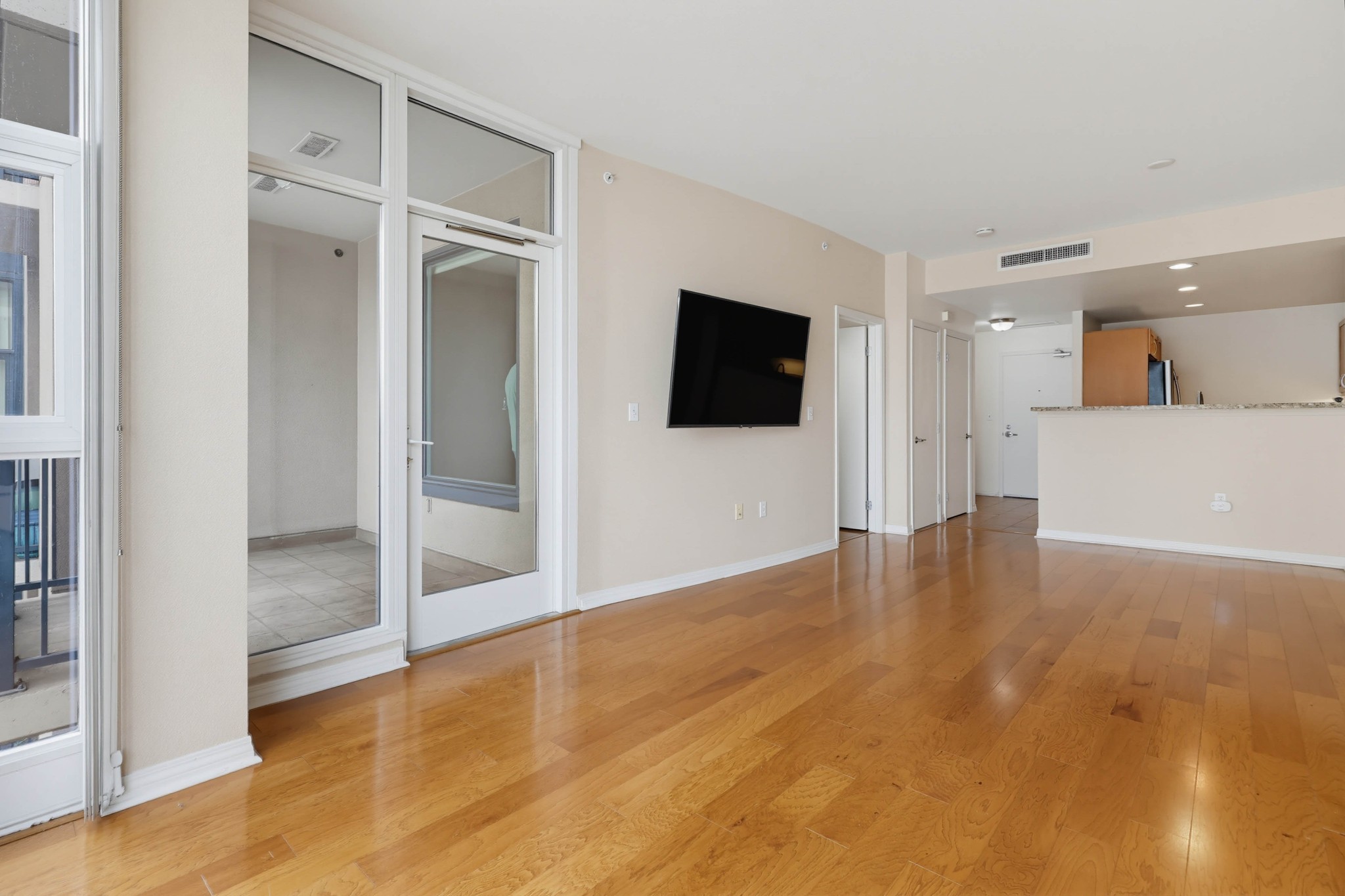Virtual tour photo 22 of 71 for 530 K St