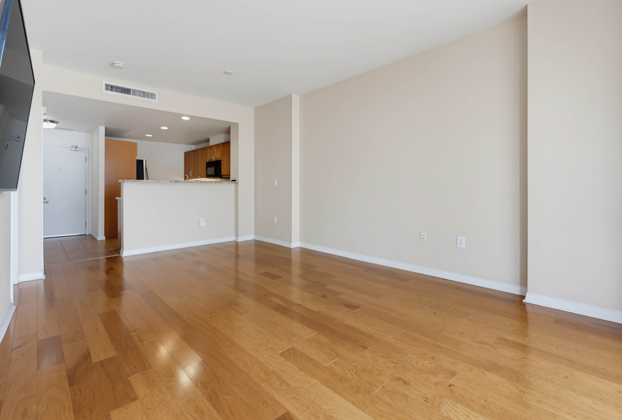 Virtual tour photo 24 of 71 for 530 K St