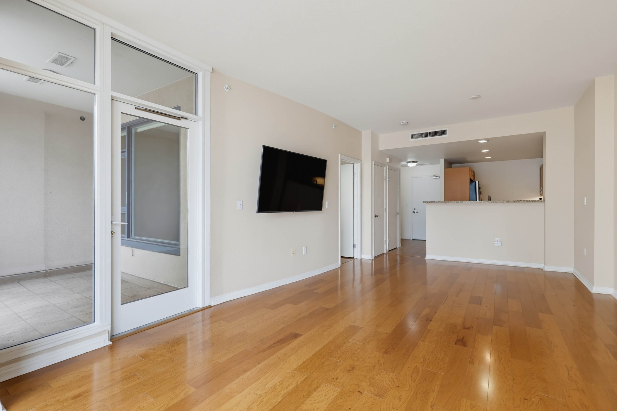 Virtual tour photo 25 of 71 for 530 K St