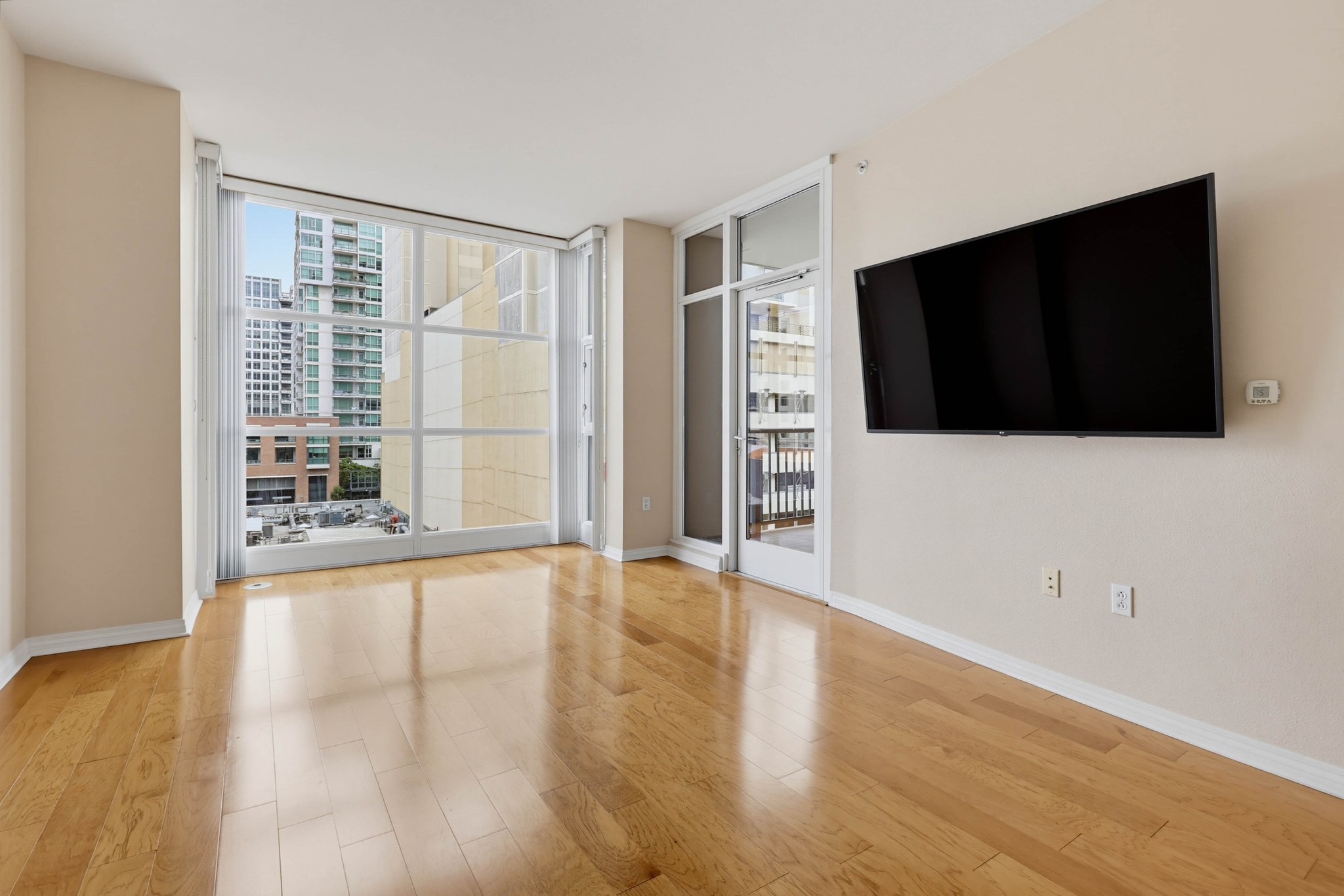 Virtual tour photo 27 of 71 for 530 K St