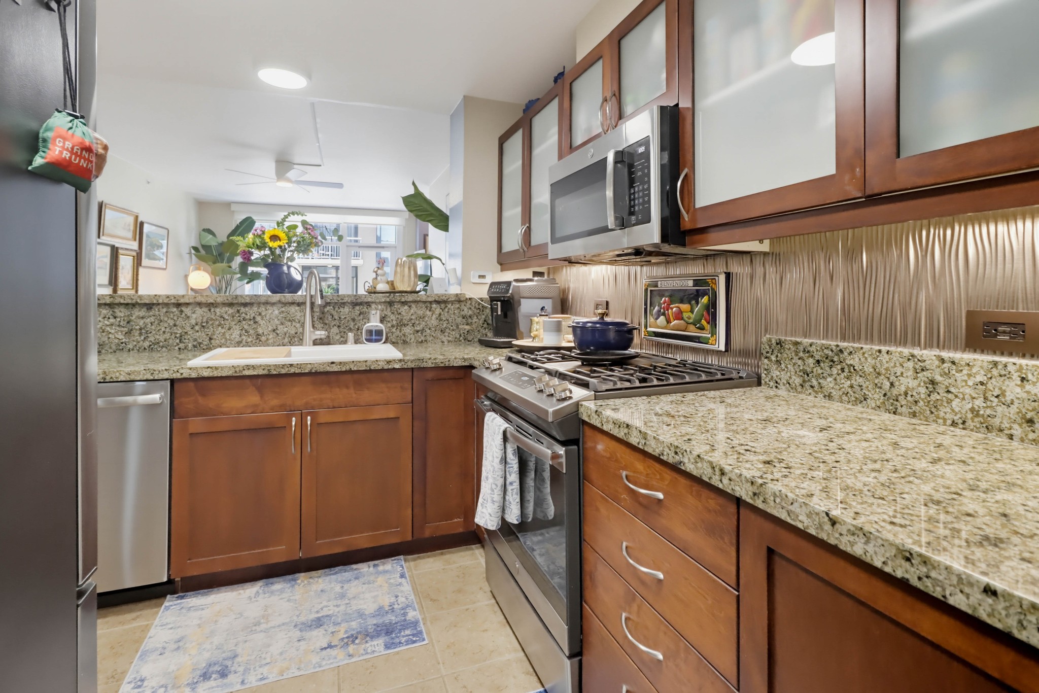 Virtual tour photo 11 of 48 for 530 K St