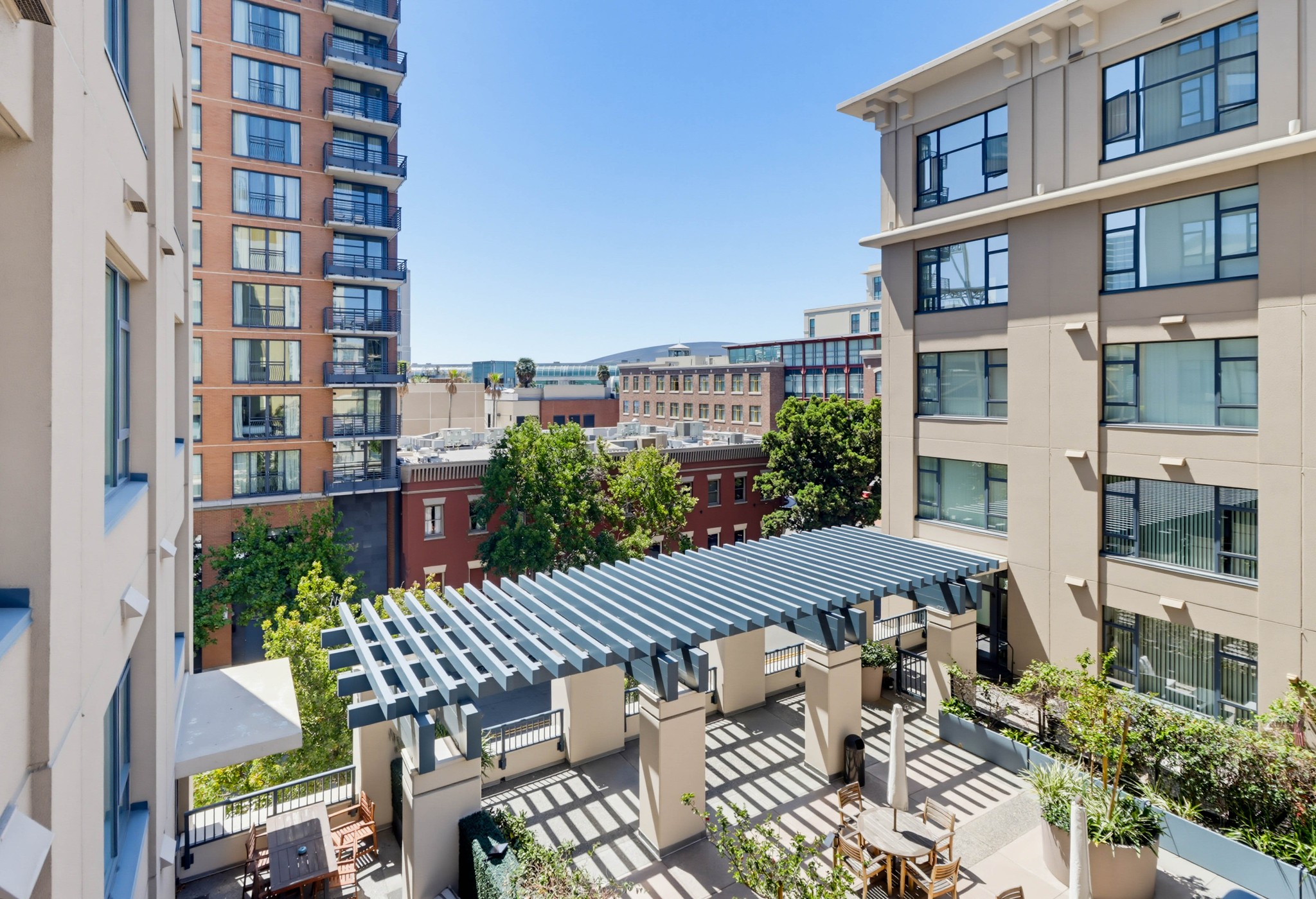 Virtual tour photo 32 of 48 for 530 K St