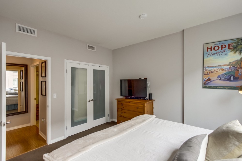 Virtual tour photo 33 of 63 for 530 K St
