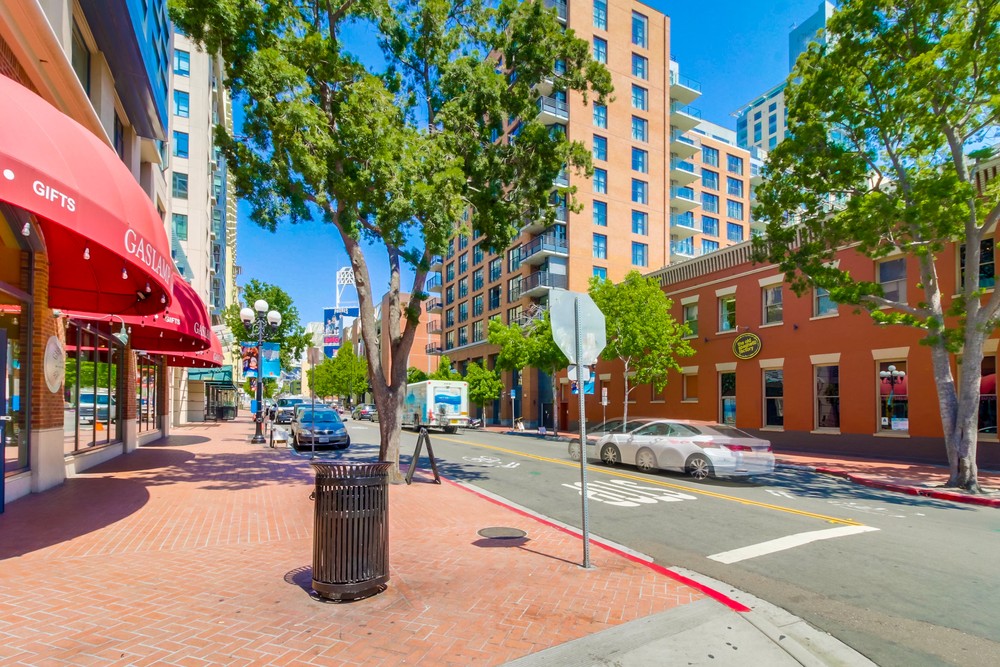 Virtual tour photo 4 of 44 for 530 K St #402