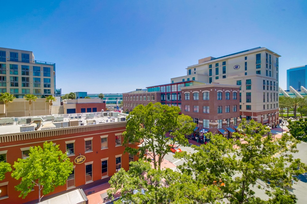 Virtual tour photo 32 of 44 for 530 K St #402