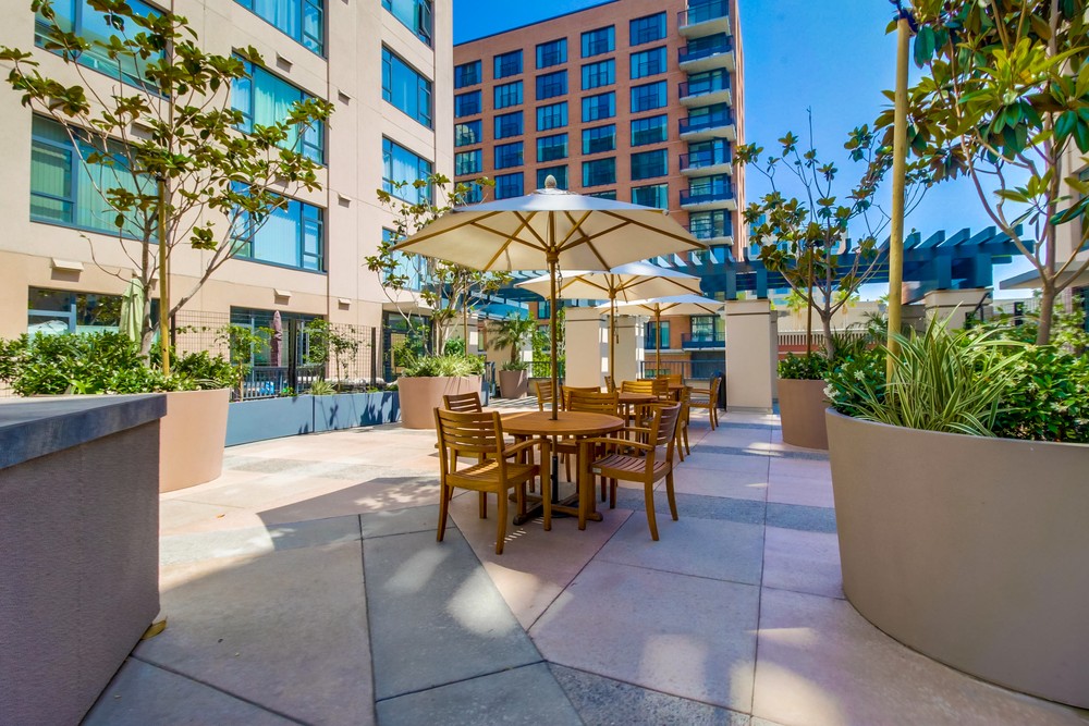 Virtual tour photo 37 of 44 for 530 K St #402