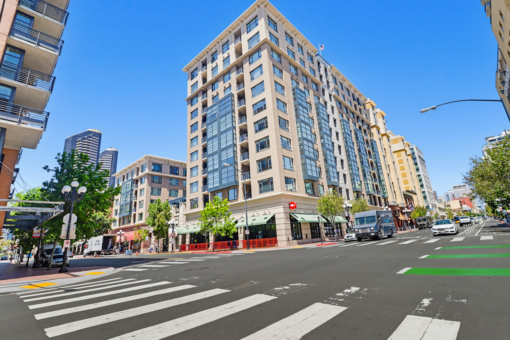 Virtual tour photo 1 of 29 for 530 K St UNIT 1017
