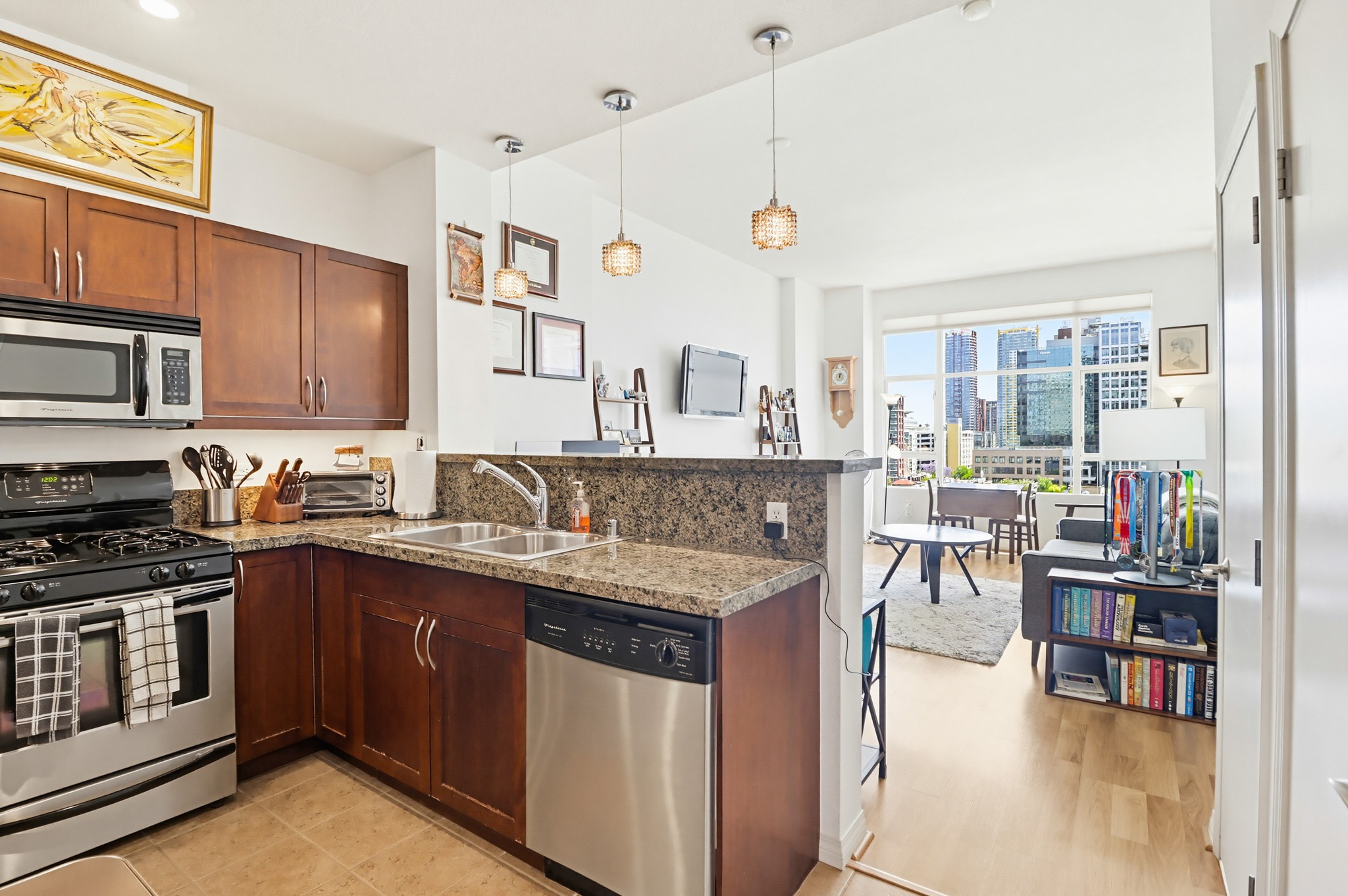 Virtual tour photo 8 of 29 for 530 K St UNIT 1017