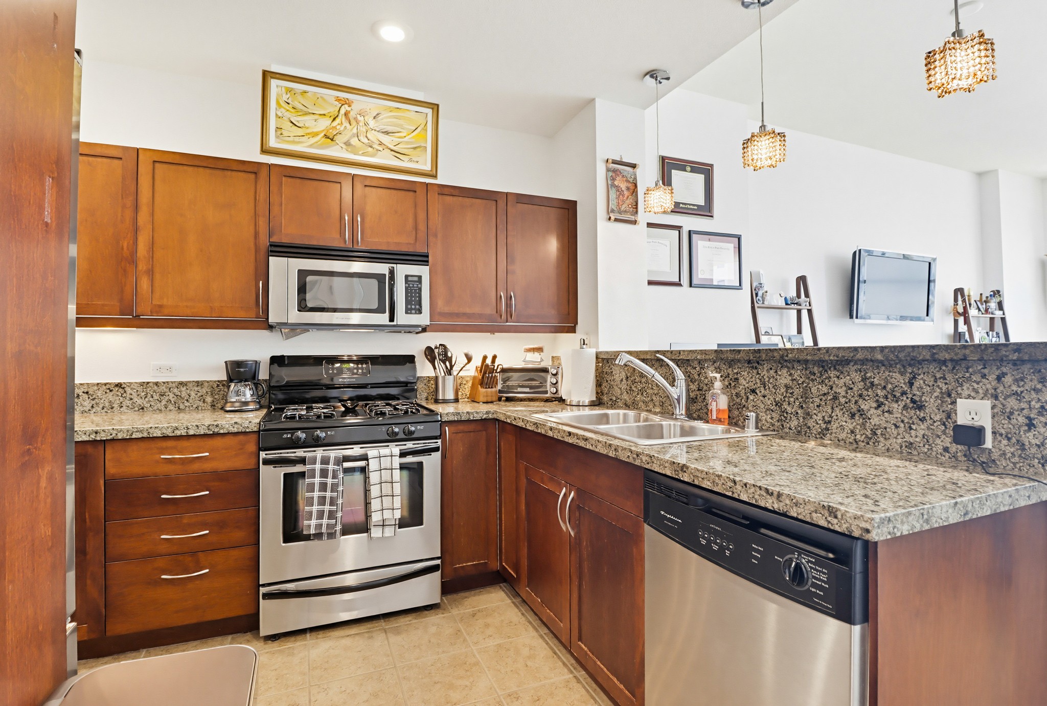 Virtual tour photo 9 of 29 for 530 K St UNIT 1017