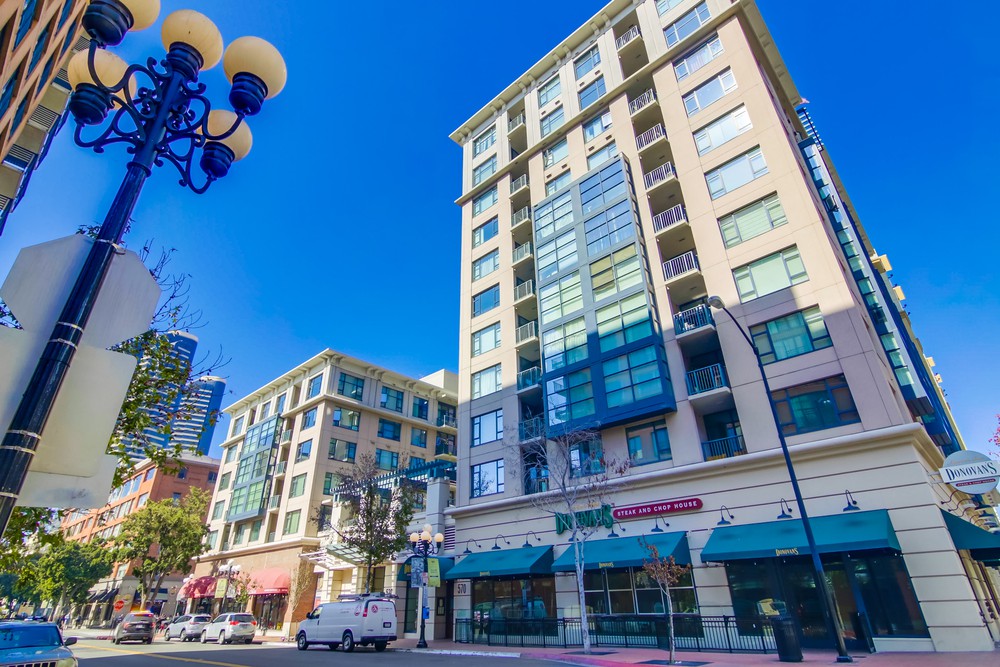 Virtual tour photo 1 of 15 for 530 K St UNIT 817
