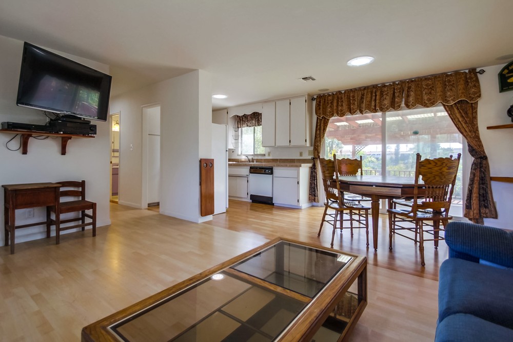 Virtual tour photo 12 of 51 for 5301 Jamestown Rd