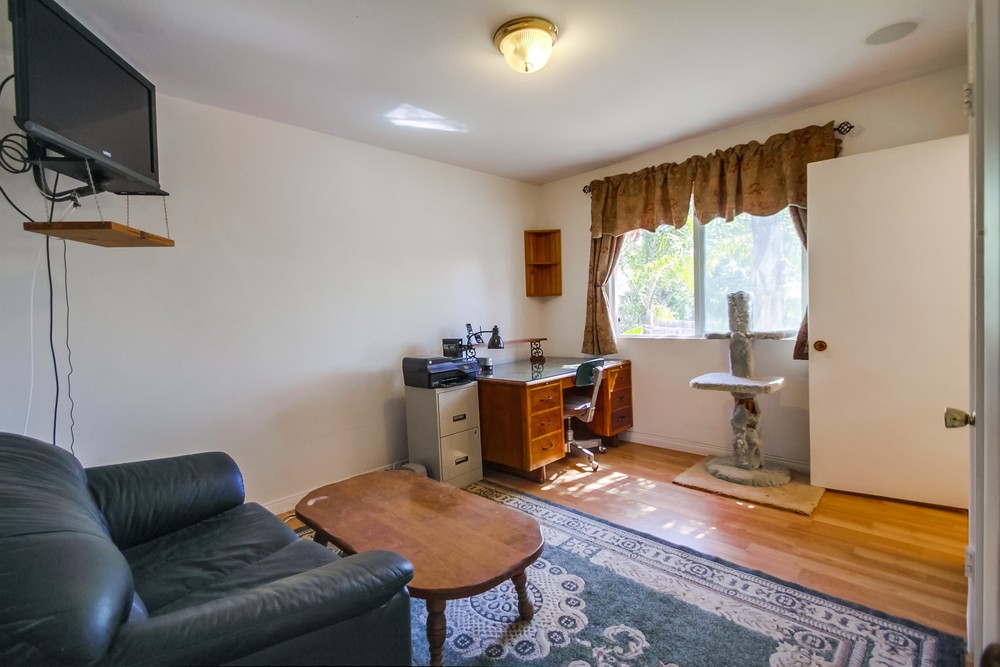 Virtual tour photo 32 of 51 for 5301 Jamestown Rd