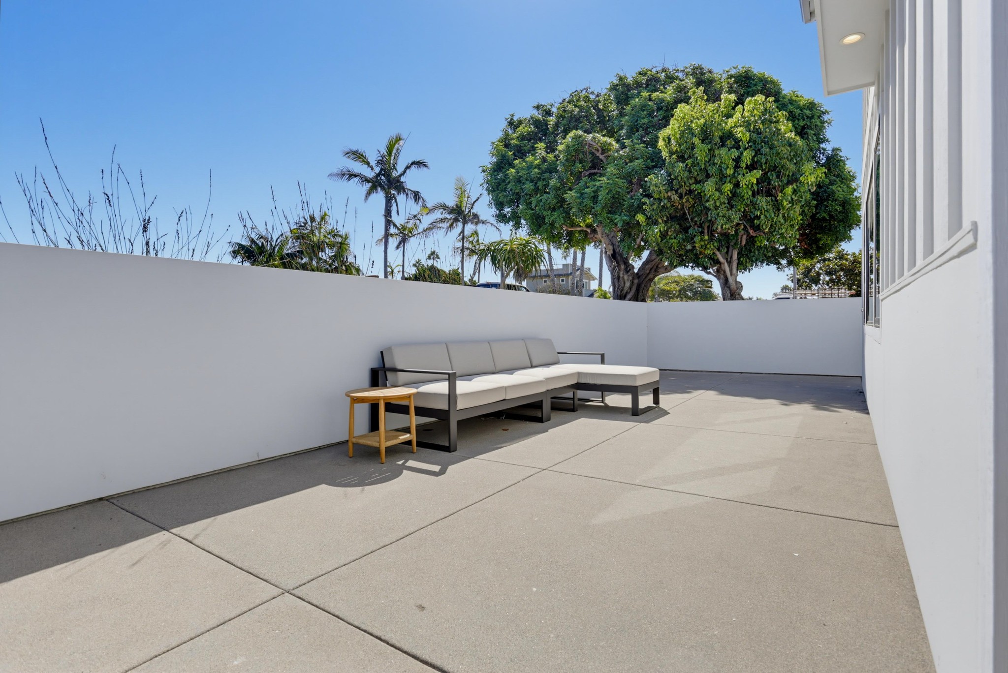 Virtual tour photo 7 of 49 for 5301 Los Robles Dr