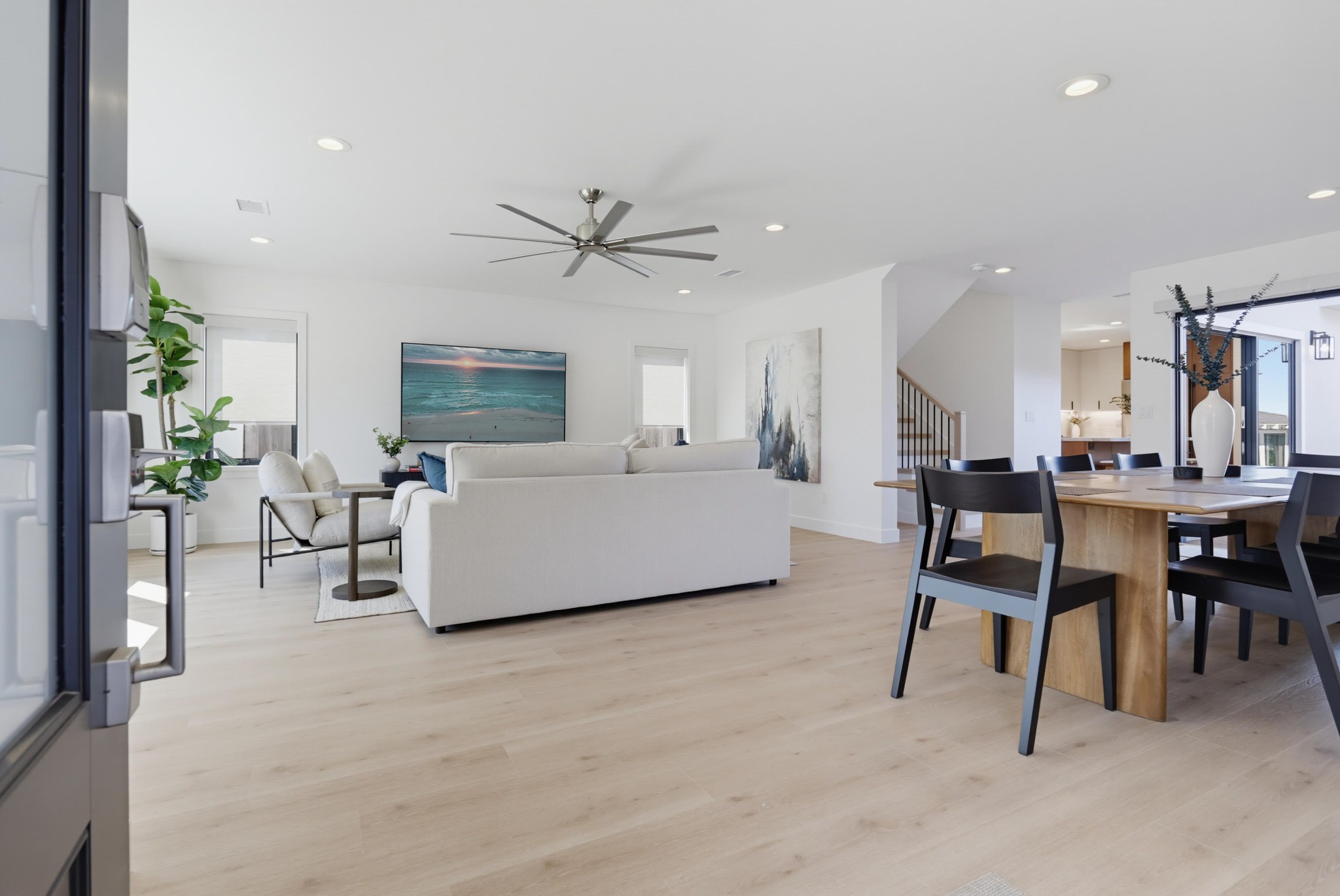Virtual tour photo 8 of 49 for 5301 Los Robles Dr