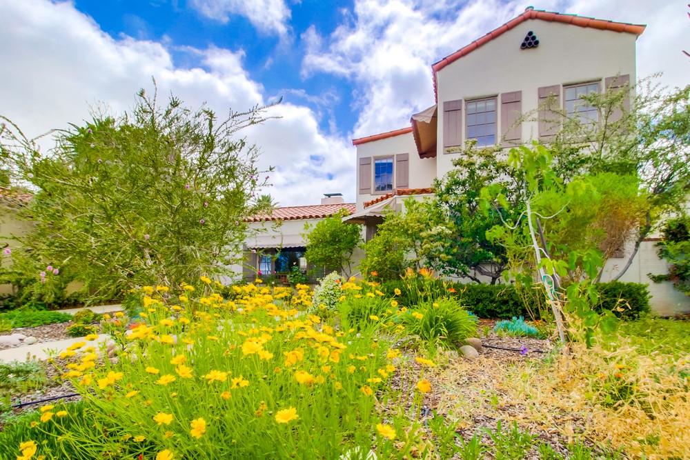 Virtual tour photo 4 of 47 for 5308 E Palisades Rd