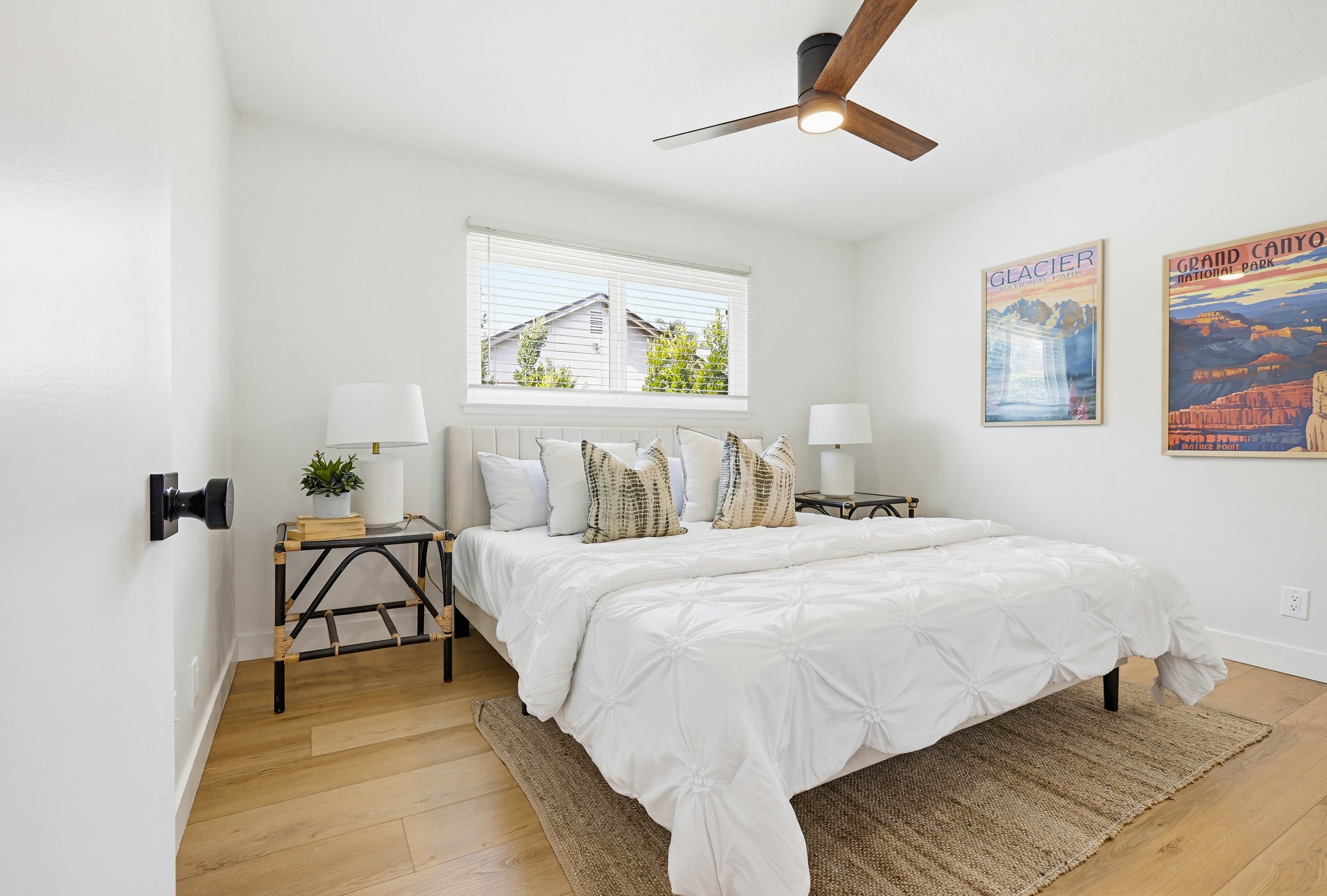 Virtual tour photo 16 of 25 for 531 W Brentwood Ave
