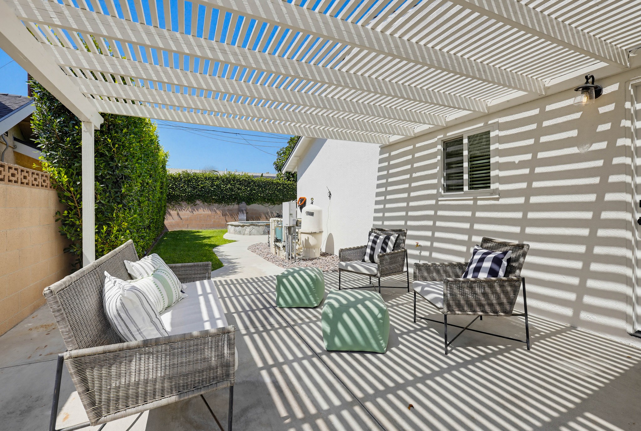 Virtual tour photo 21 of 25 for 531 W Brentwood Ave