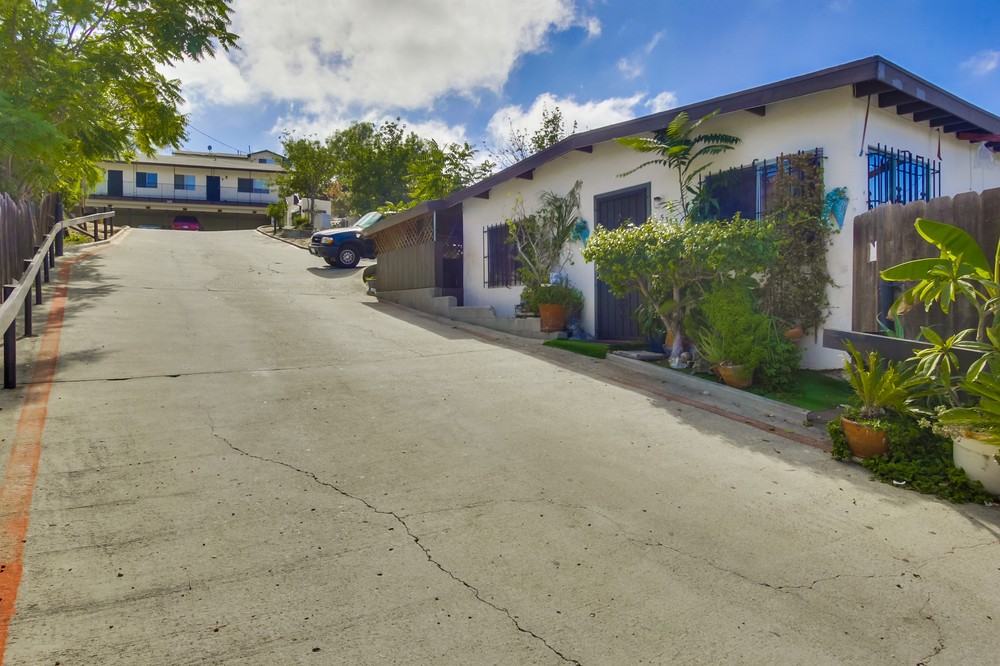 Virtual tour photo 5 of 35 for 5311 Santa Margarita St