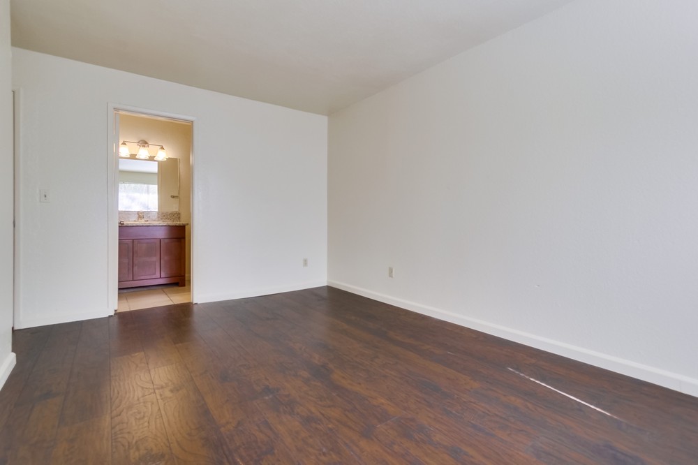 Virtual tour photo 26 of 35 for 5311 Santa Margarita St