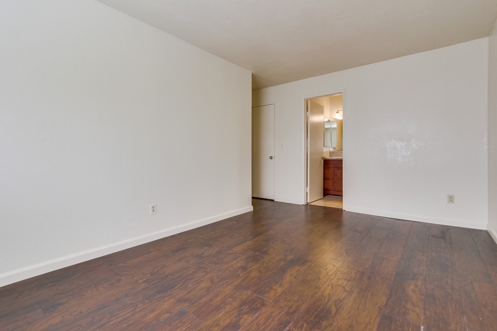 Virtual tour photo 27 of 35 for 5311 Santa Margarita St