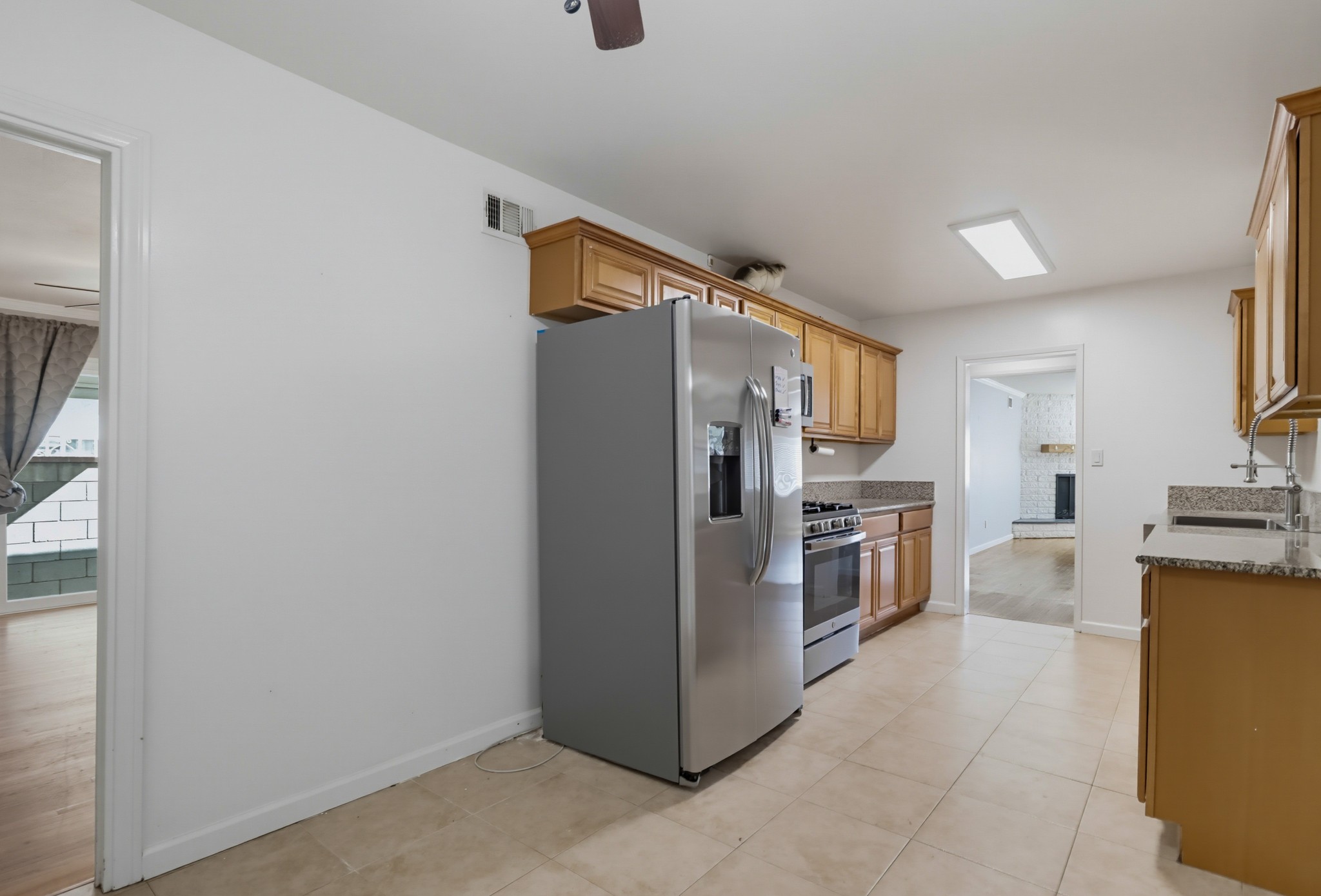 Virtual tour photo 15 of 41 for 532 Paraiso Ave