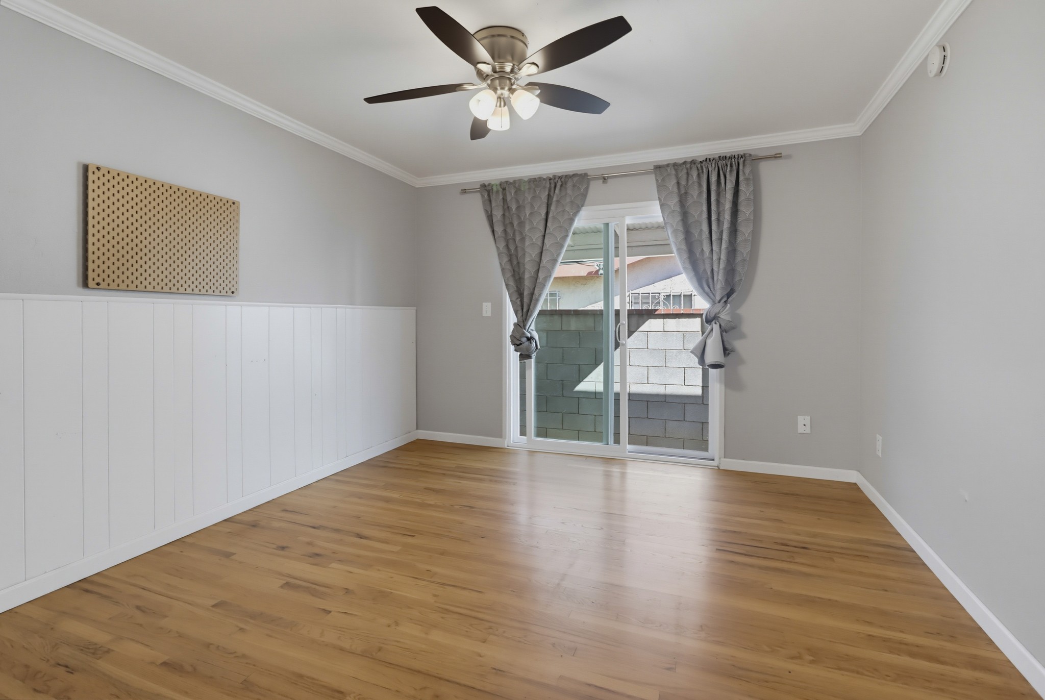 Virtual tour photo 27 of 41 for 532 Paraiso Ave