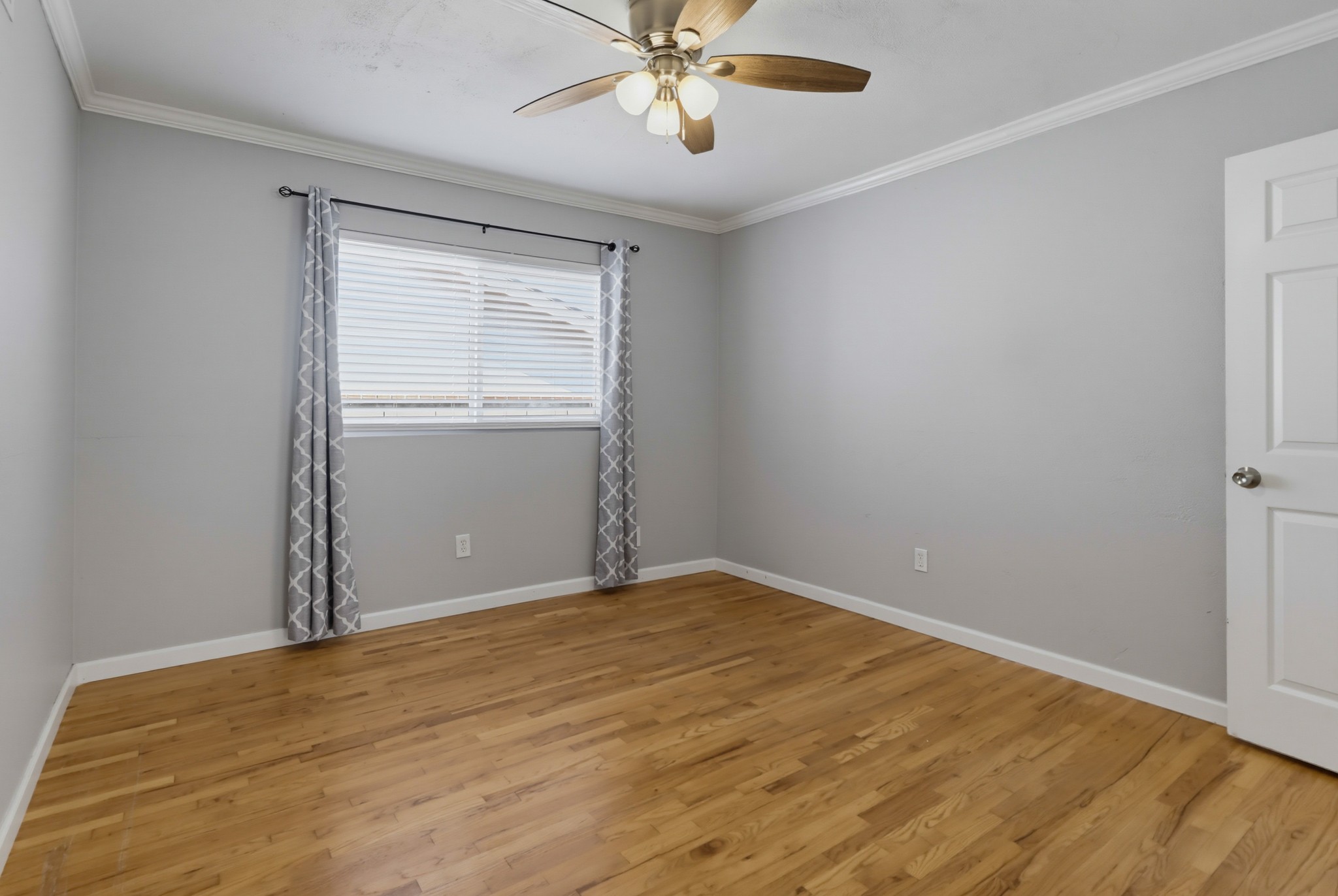 Virtual tour photo 30 of 41 for 532 Paraiso Ave