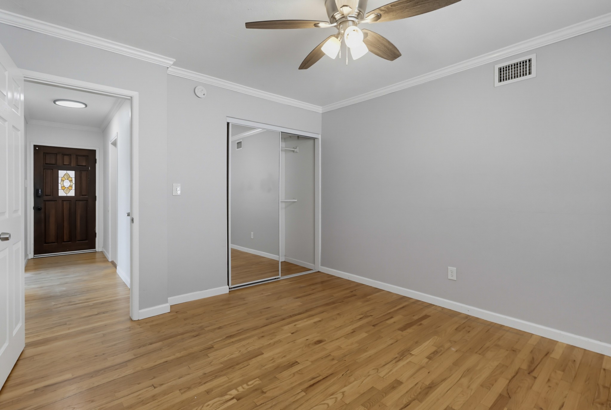 Virtual tour photo 31 of 41 for 532 Paraiso Ave