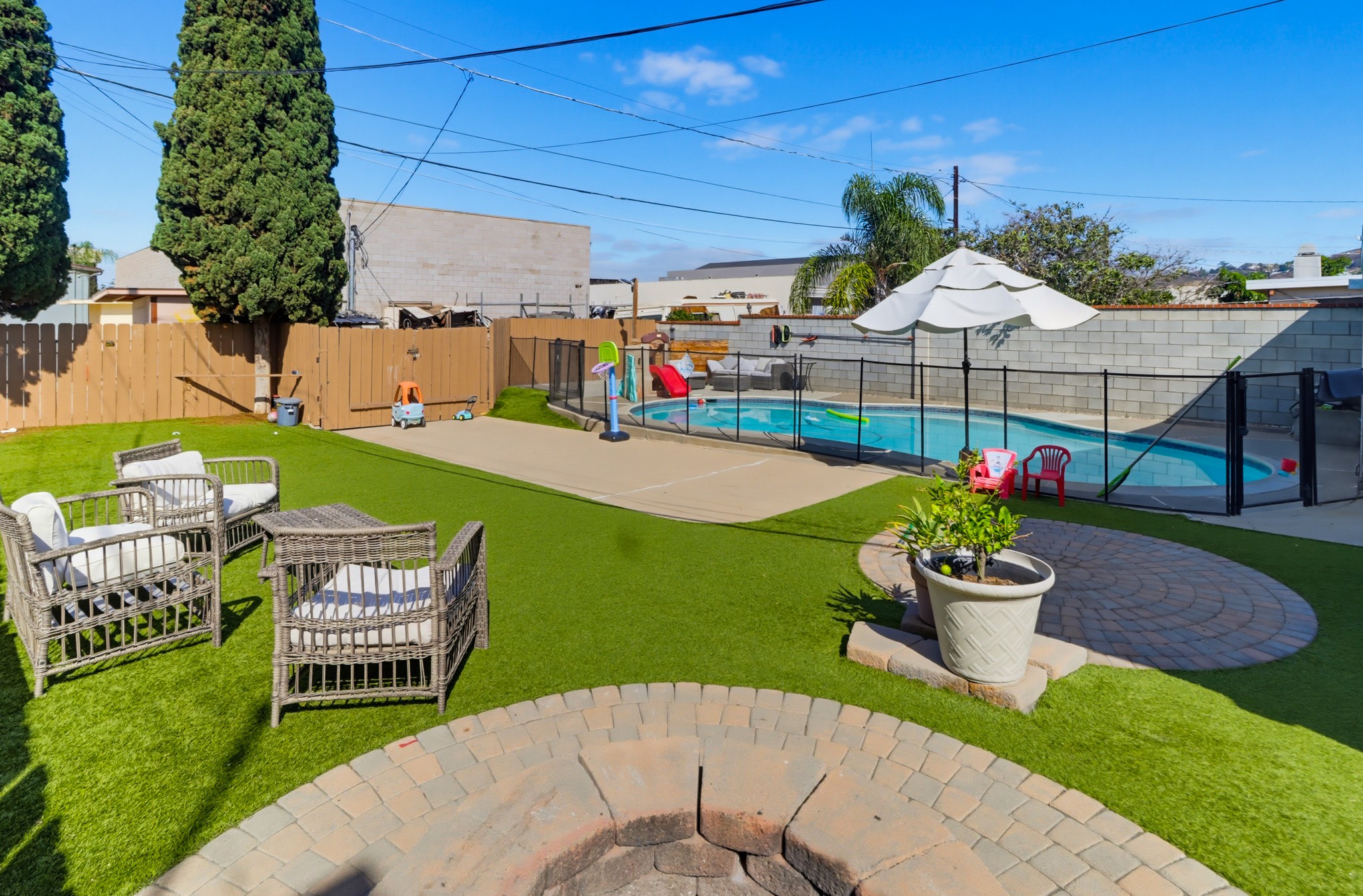 Virtual tour photo 35 of 41 for 532 Paraiso Ave