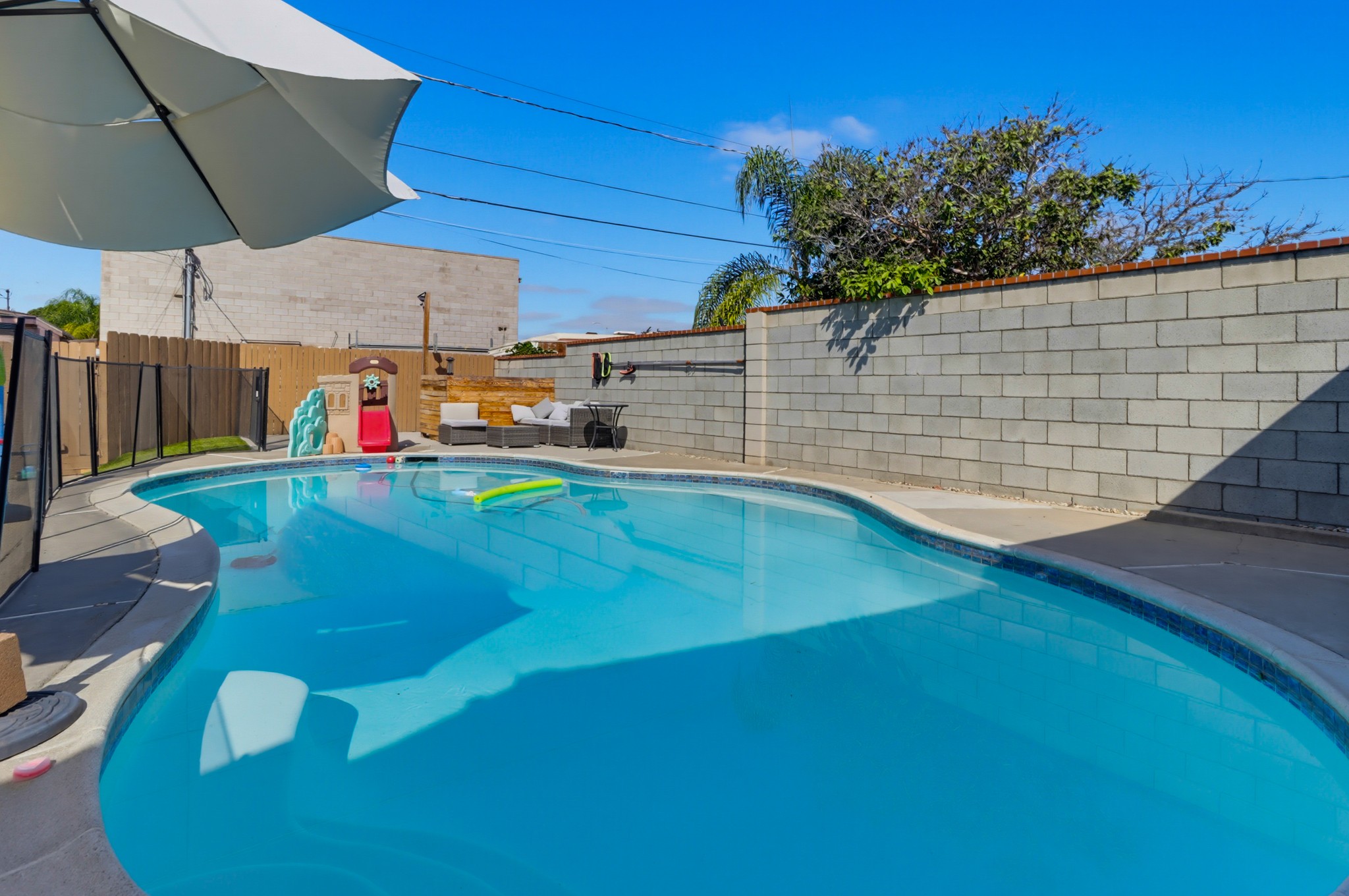 Virtual tour photo 37 of 41 for 532 Paraiso Ave