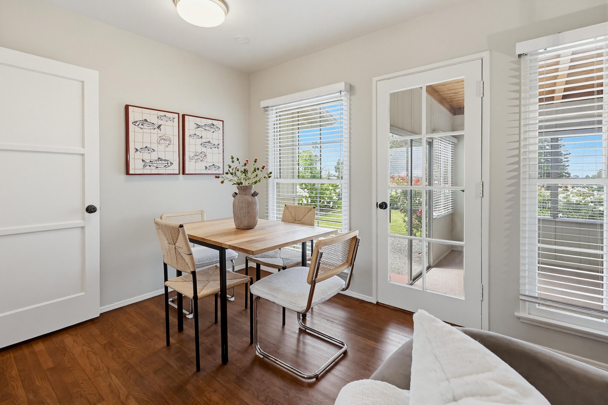 Virtual tour photo 9 of 25 for 5321 Logan Ave