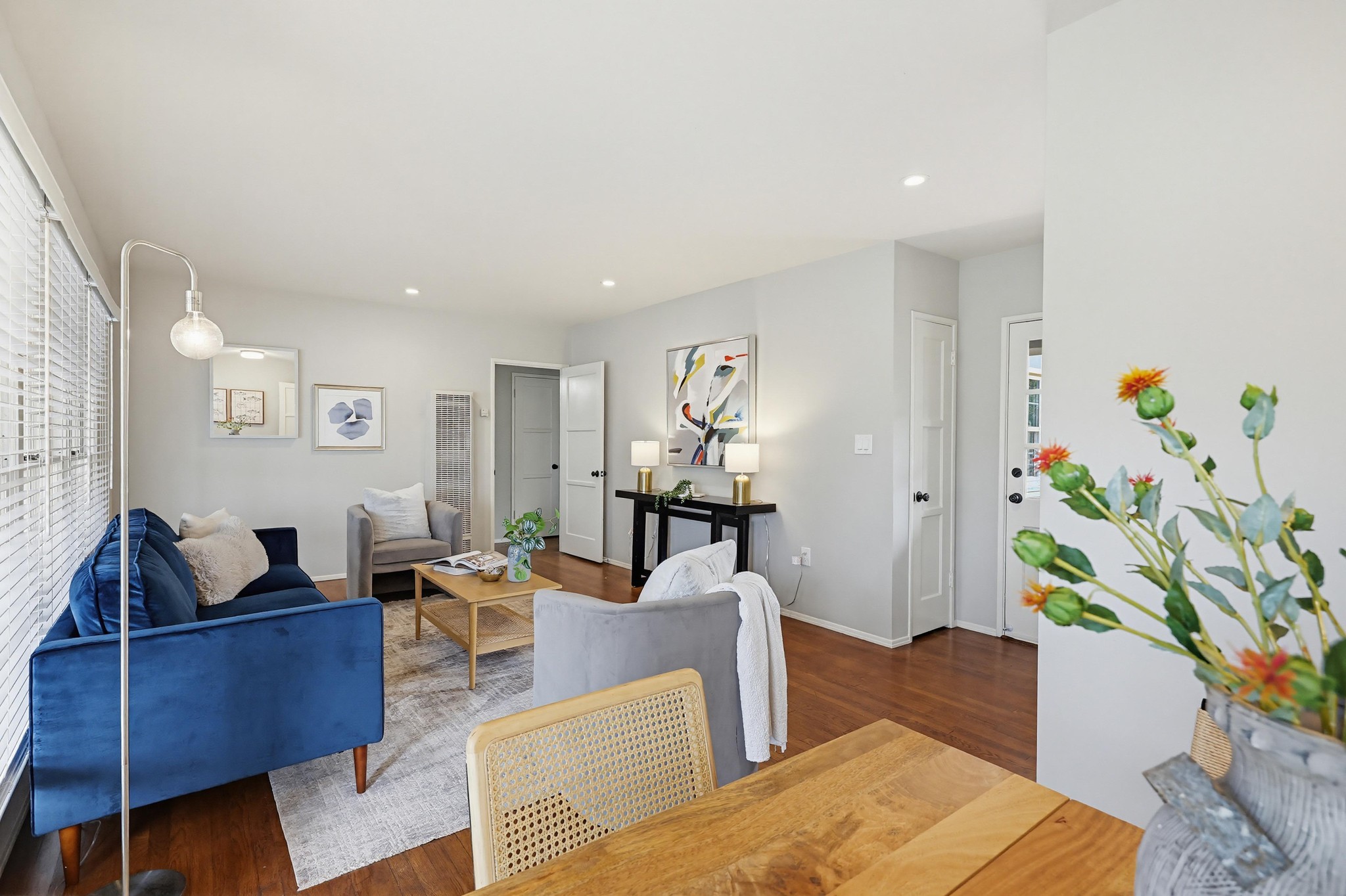 Virtual tour photo 13 of 25 for 5321 Logan Ave