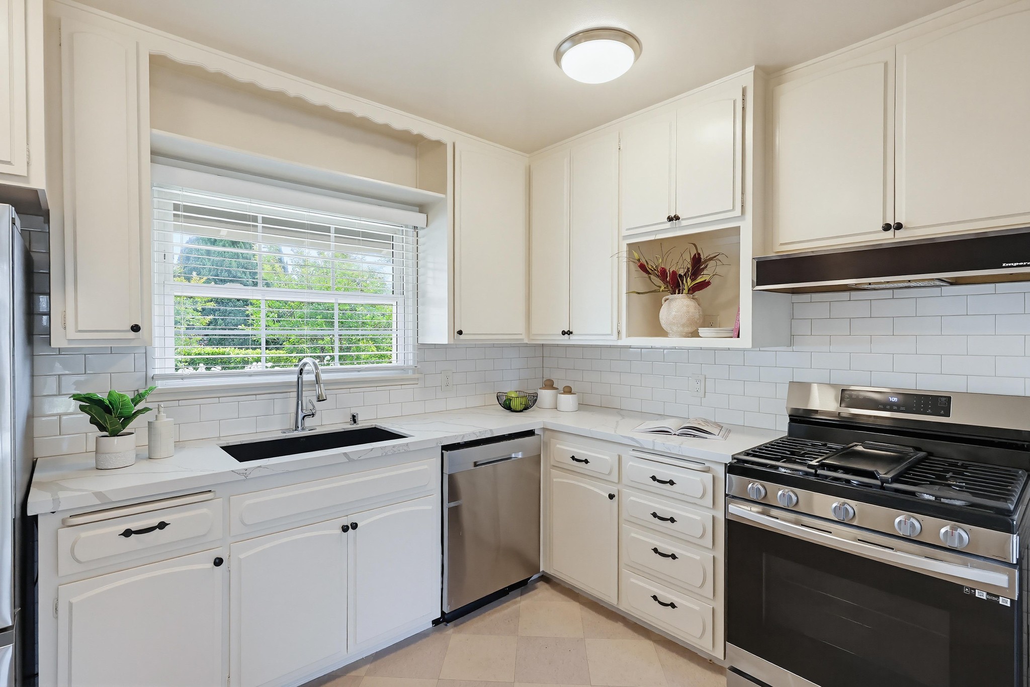 Virtual tour photo 17 of 25 for 5321 Logan Ave