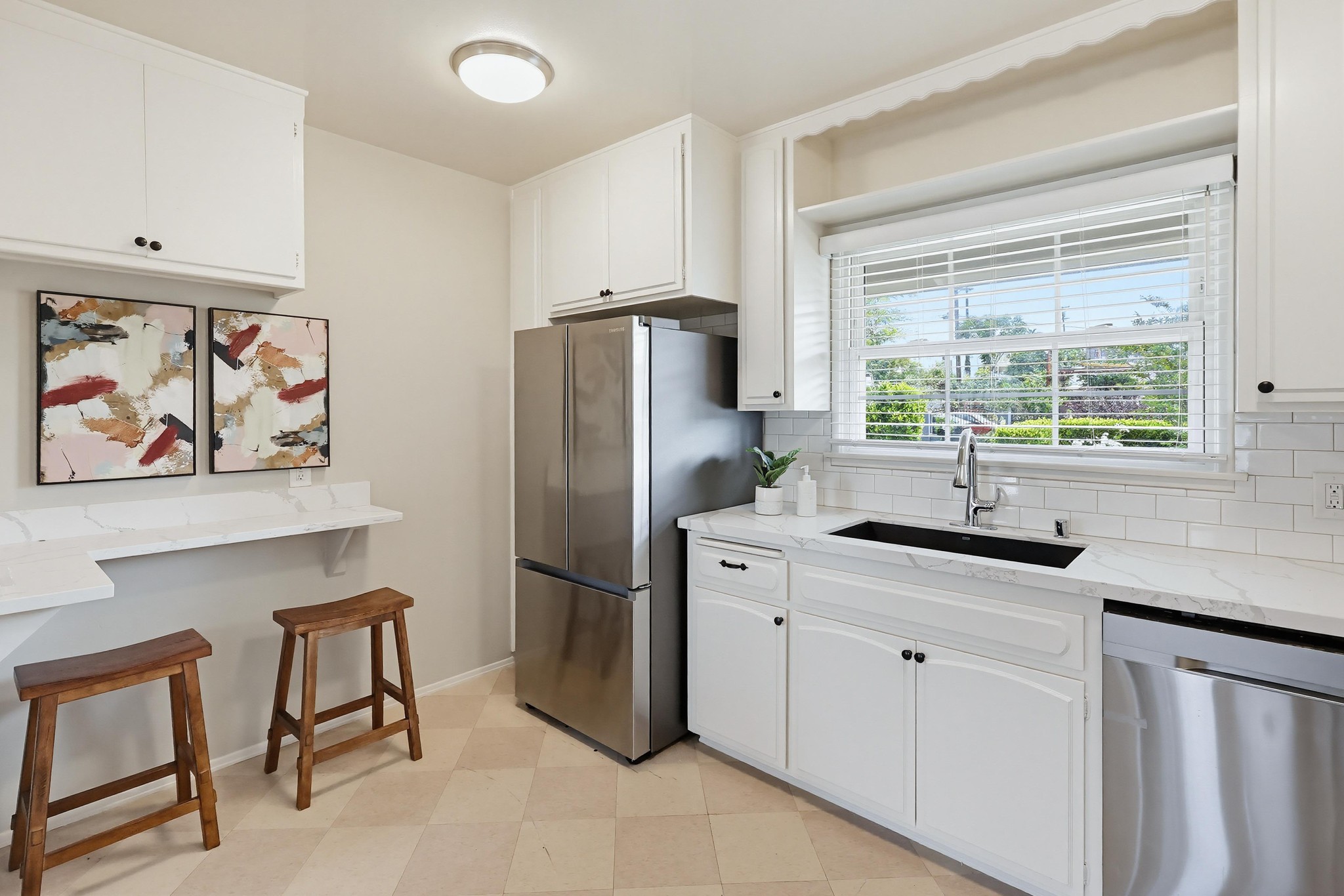 Virtual tour photo 22 of 25 for 5321 Logan Ave