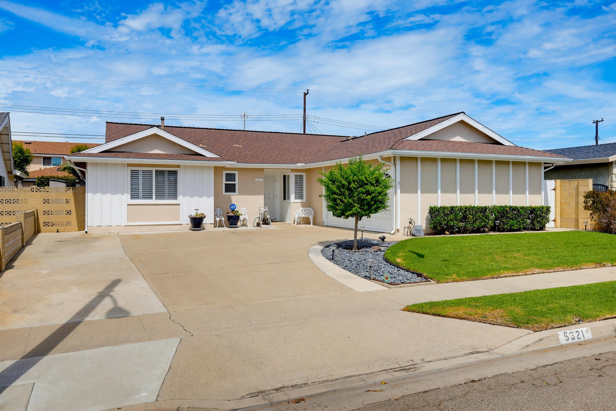 Virtual tour photo 4 of 69 for 5321 Park Ave
